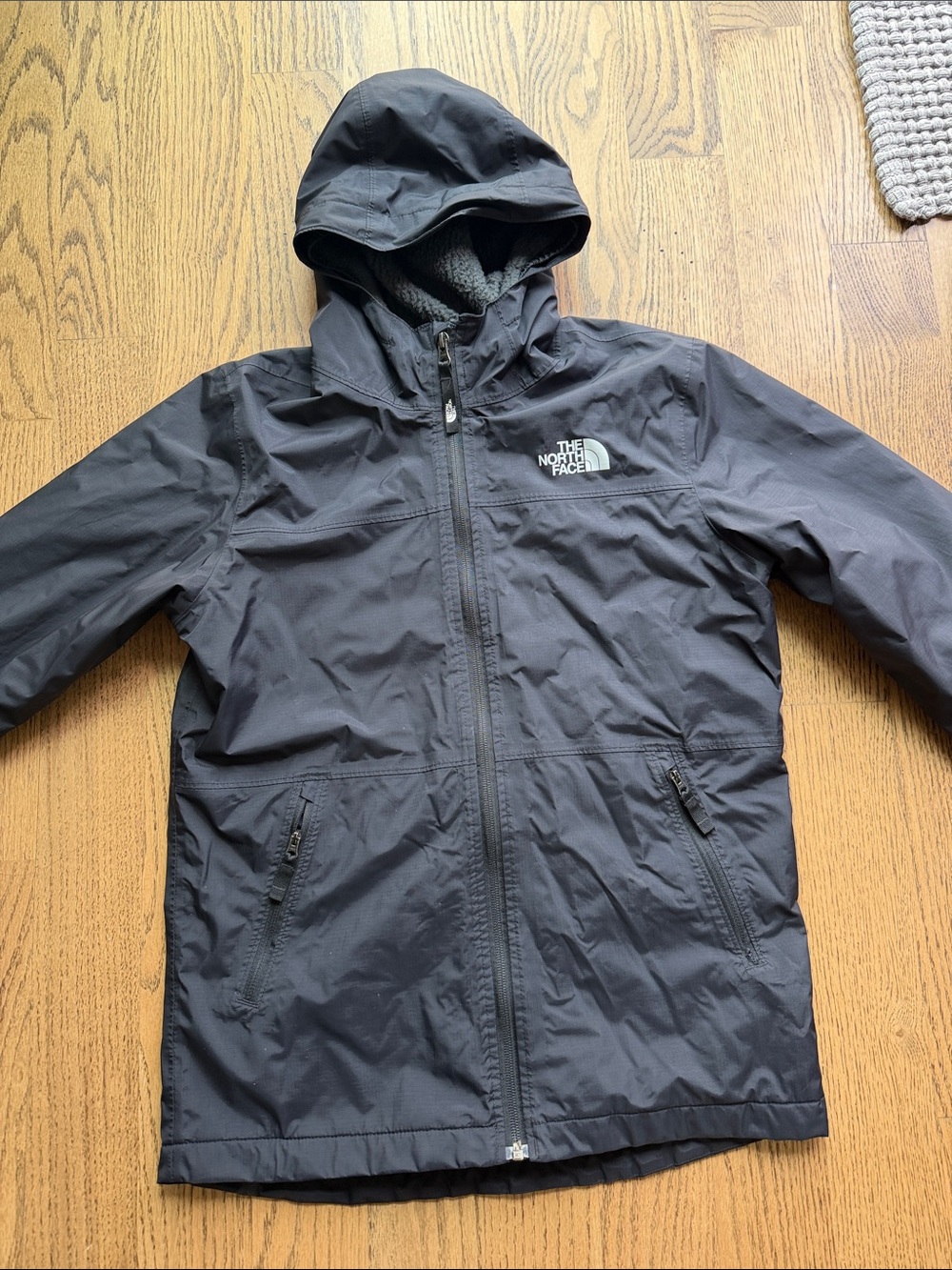 The North Face Boys Black Hooded Shell Jacket Size L (14-16)